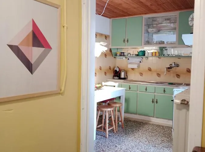 George Traditional House *