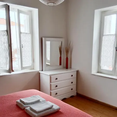 דירה George Traditional House פילוס